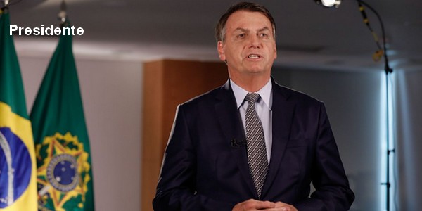 Bolsonaro criticou o  confinamento em massa por conta da pandemia