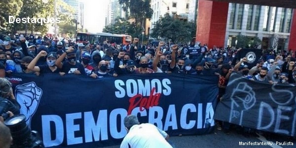 Manifestações a favor e contra Bolsonaro nas principais capitais do país