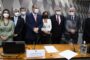 Em sessão da CPI marcada pela emoção, senadores prometem honrar vítimas da covid