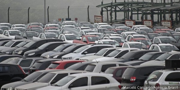 Produção de veículos cai 15,8% em fevereiro