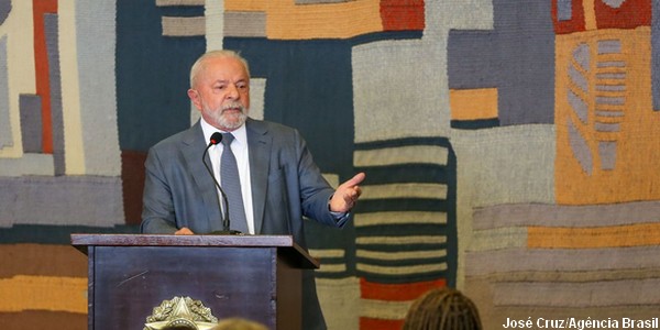 Lula reclama no Conselhão que não se pode falar de juros