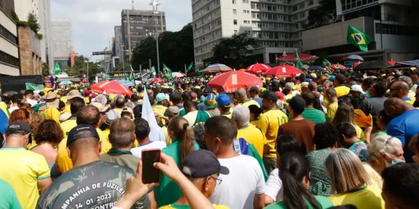 Ato em SP pede impeachment de Moraes e anistia a 8 de janeiro