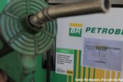 Petrobras reajusta preço do diesel em R$ 0,22 às distribuidoras