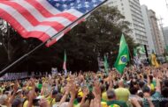 Ato pró-Bolsonaro une governadores e parlamentares de direita em SP