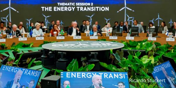 Lula diz que Acordo de Paris está longe da meta e faz apelo a líderes