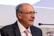 Alckmin: Brasil não perde competitividade com tarifa de 10% dos EUA